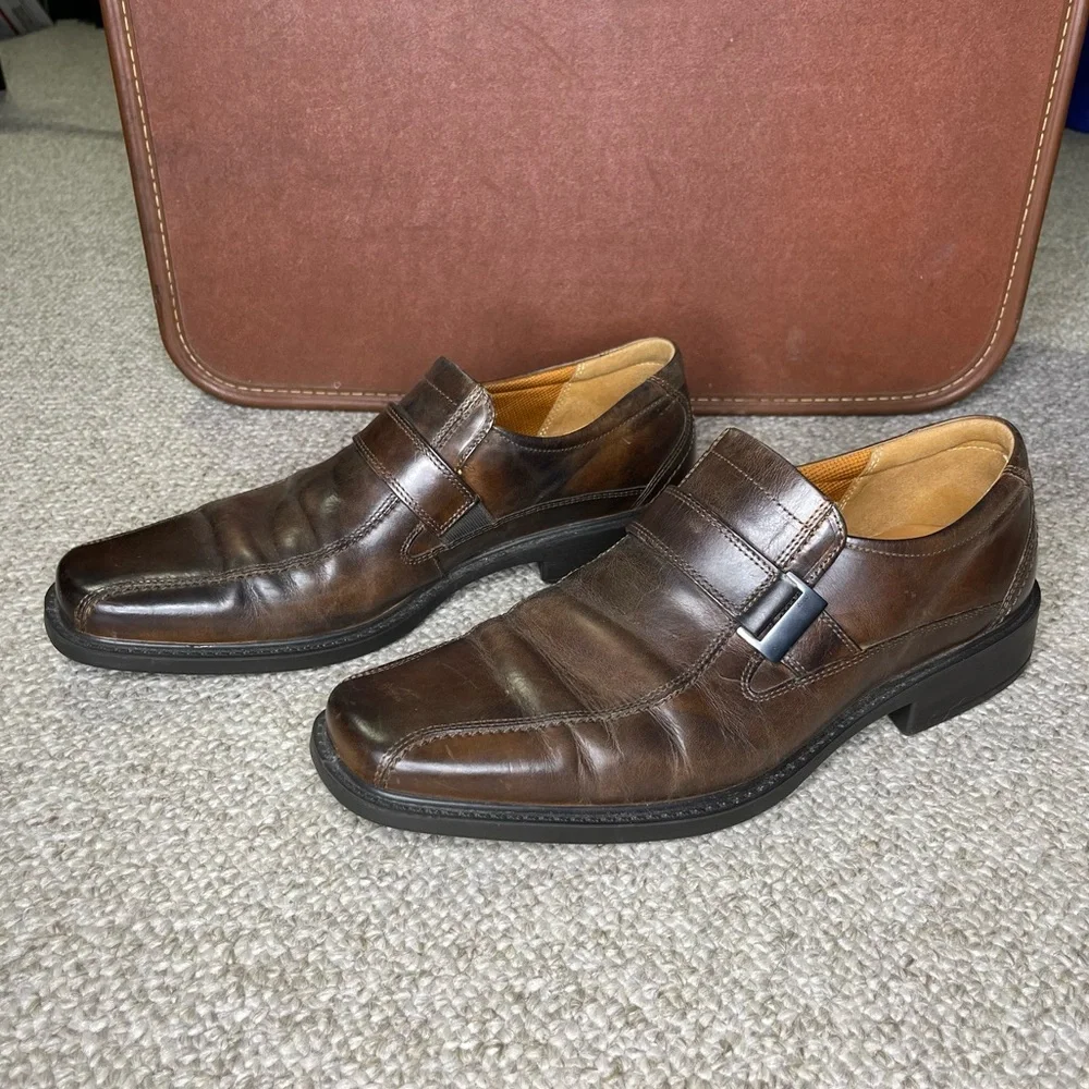 Ecco leather slip on loafers
